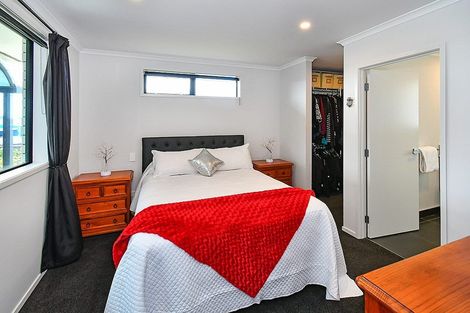 Photo of property in 11 Ulcoats Lane, Pokeno, 2402