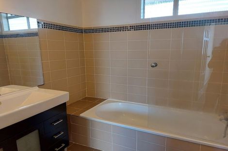 Photo of property in 150 Calliope Road, Stanley Point, Auckland, 0624