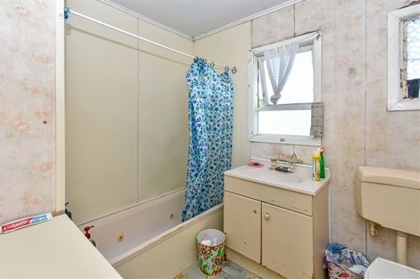 Photo of property in 11 Cheviot Street, Mangere East, Auckland, 2024