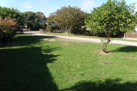 Photo of property in 16 Dale Road, Raumati South, Paraparaumu, 5032