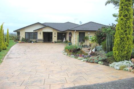 Photo of property in 49 Parkhaven Drive, Rosehill, Papakura, 2113