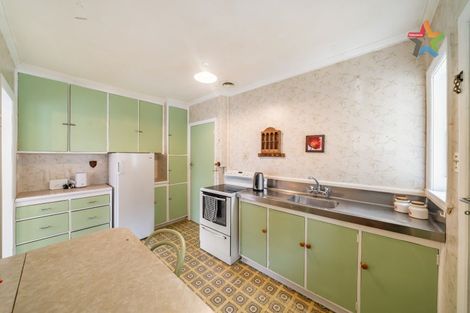 Photo of property in 32 Maymorn Road, Te Marua, Upper Hutt, 5018