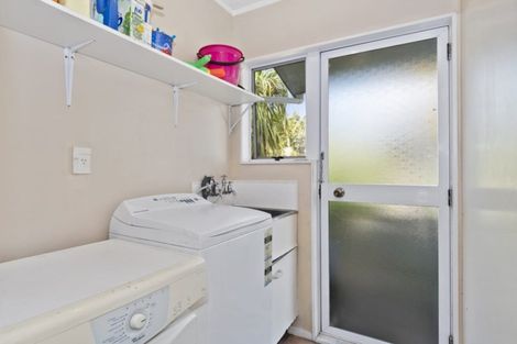 Photo of property in 4b Luke Street, Brookfield, Tauranga, 3110