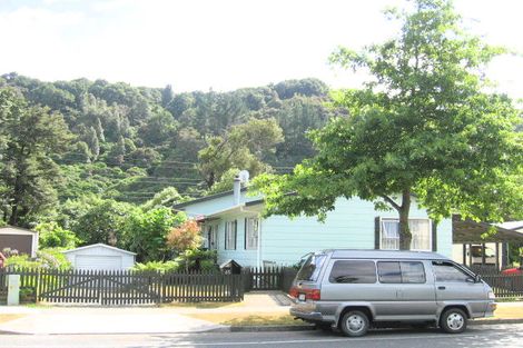 Photo of property in 85 Gemstone Drive, Birchville, Upper Hutt, 5018