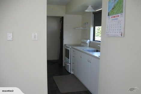 Photo of property in 2/33 Mortlake Street, Islington, Christchurch, 8042