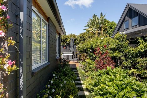 Photo of property in 73 Bert Wall Drive, Omokoroa, 3114