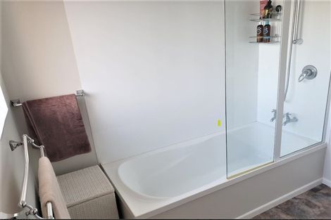 Photo of property in 3/17 Oak Street, Ebdentown, Upper Hutt, 5018