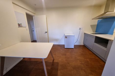 Photo of property in 2/58 Cliff Road, Torbay, Auckland, 0630