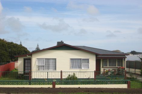 Photo of property in 63 Leslie Street, Waitara, 4320