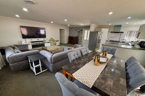 Photo of property in 1b Church Street, Tuakau, 2121