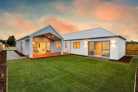 Photo of property in 5 Lorenzos Lane, Halswell, Christchurch, 8025