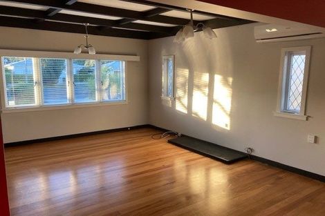 Photo of property in 90 Naylor Street, Hamilton East, Hamilton, 3216