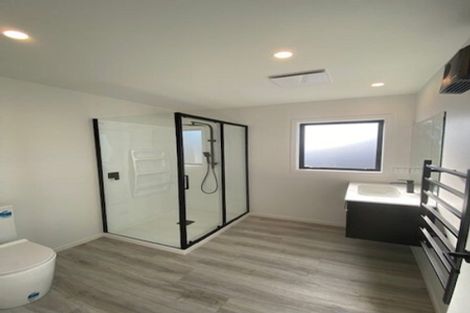 Photo of property in 15 Marbleleaf Lane, Albert Town, Wanaka, 9305