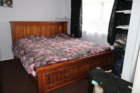 Photo of property in 95 Collins Road, Melville, Hamilton, 3206