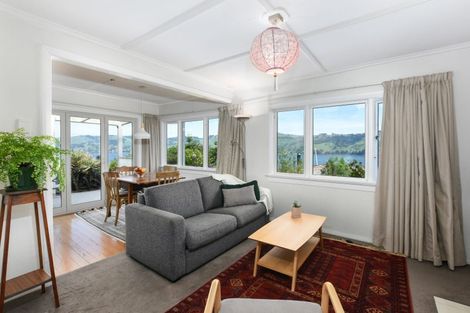 Photo of property in 28 Athol Place, Ravensbourne, Dunedin, 9022