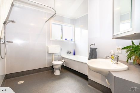 Photo of property in 75 Dunns Avenue, The Pines Beach, 7630