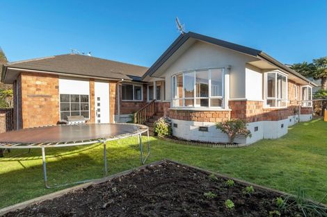 Photo of property in 2 Harbourside Way, Welcome Bay, Tauranga, 3112