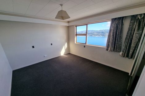 Photo of property in 27 Kaikoura Street, Maupuia, Wellington, 6022