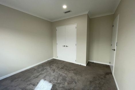 Photo of property in 35 Cloonlyon Drive, Flat Bush, Auckland, 2019
