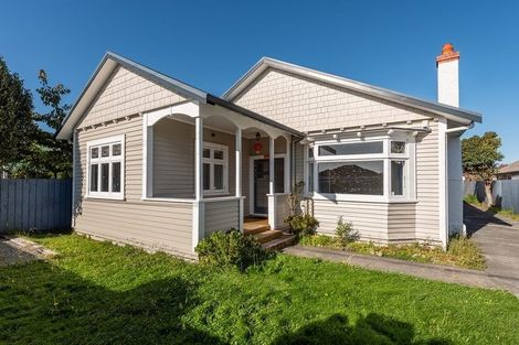 Photo of property in 194 Knights Road, Hutt Central, Lower Hutt, 5011