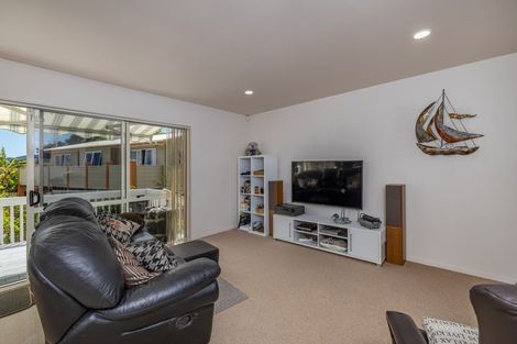 Photo of property in 20 Pohutukawa Drive, Cable Bay, 0420