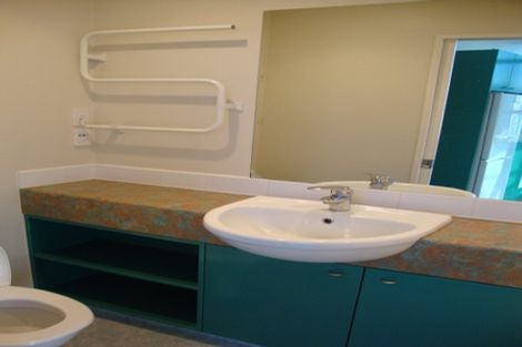 Photo of property in Hume House, 29/152 The Terrace, Wellington Central, Wellington, 6011