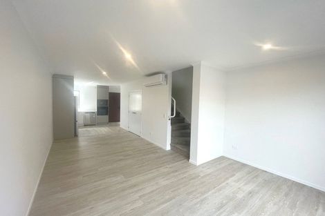 Photo of property in 25 Erina Road, Wiri, 2104