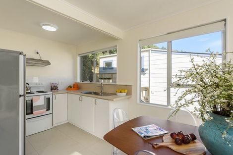 Photo of property in 59a Hungerford Road, Houghton Bay, Wellington, 6023