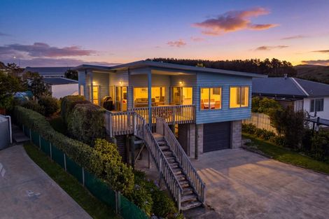 Photo of property in 36b Guthrie Crescent, Castlepoint, Masterton, 5889