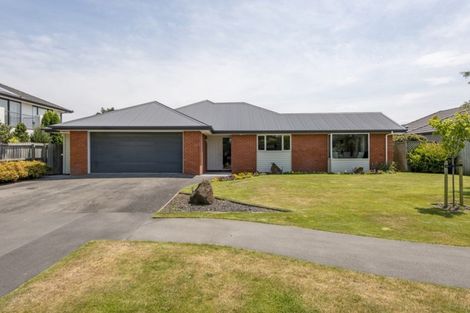Photo of property in 3 Belgrove Place, Parklands, Christchurch, 8083