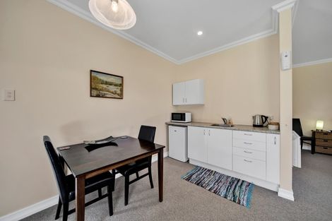 Photo of property in 4 Cross Street, Lepperton, New Plymouth, 4373