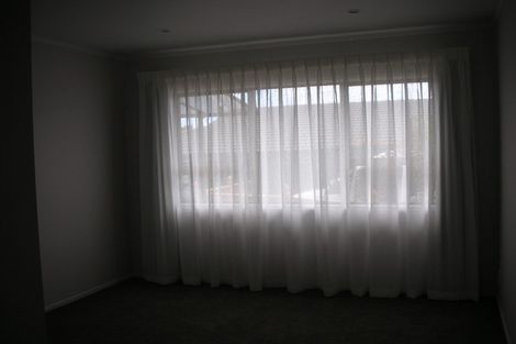 Photo of property in 2/123 Prince Regent Drive, Half Moon Bay, Auckland, 2012