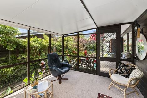 Photo of property in 1 Manu Grove, Waikanae, 5036