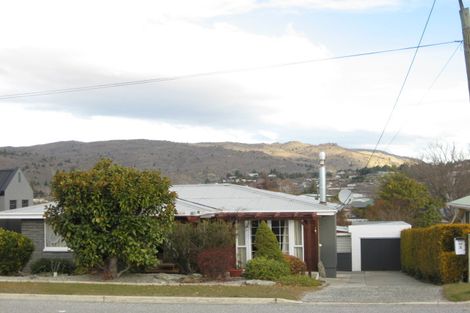 Photo of property in 32 Royal Terrace, Alexandra, 9320