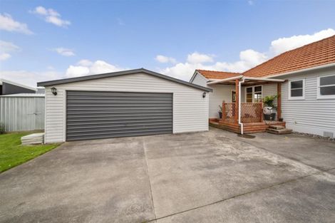 Photo of property in 38 Dixon Avenue, Hawera, 4610