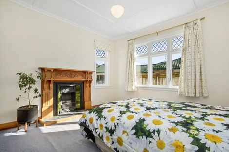 Photo of property in 1d Kereru Bend, Tawa, Wellington, 5028