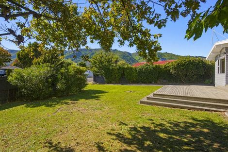 Photo of property in 32 Sylvan Avenue, Waikanae, 5036