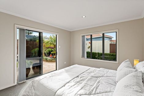 Photo of property in 157e Hobsonville Road, West Harbour, Auckland, 0618