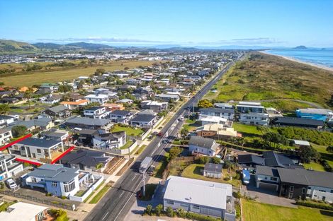 Photo of property in 1024b Papamoa Beach Road, Papamoa Beach, 3118