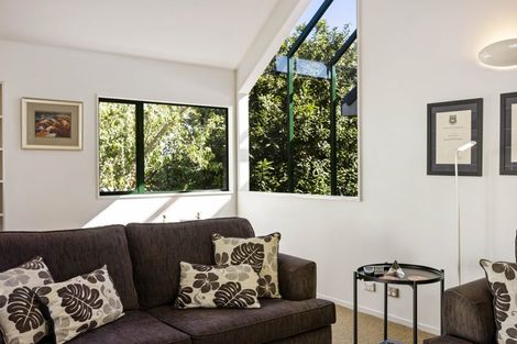 Photo of property in 18 Landscape Road, Mount Eden, Auckland, 1024