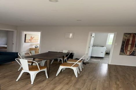 Photo of property in 2/4 Sydney Street, Hauraki, Auckland, 0622