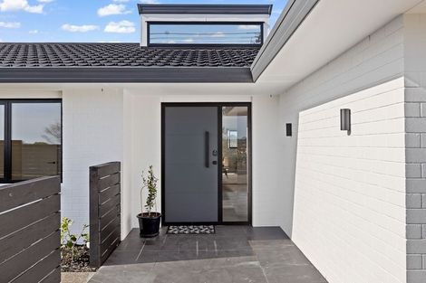 Photo of property in 39 Stanmore Bay Road, Stanmore Bay, Whangaparaoa, 0932