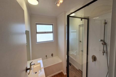 Photo of property in 3 Bruce Place, Highbury, Palmerston North, 4412