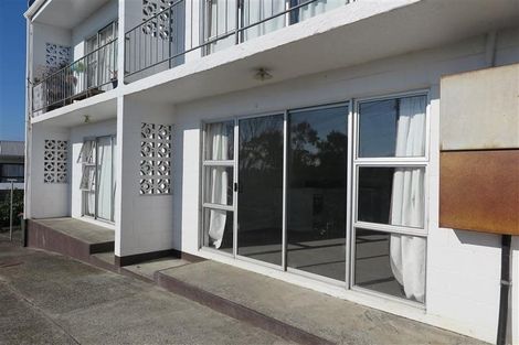 Photo of property in 40 West Coast Road, Glen Eden, Auckland, 0602