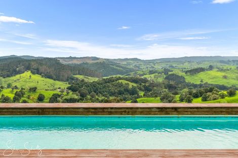 Photo of property in 338a Wairere Road, Paparoa, 0571