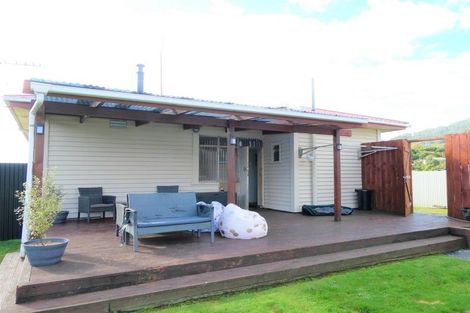 Photo of property in 25 Mills Street, Runanga, 7803