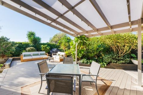 Photo of property in 165 Pacific Drive, Fitzherbert, Palmerston North, 4410