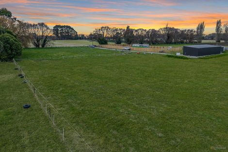 Photo of property in 8 Barrett Road, Spotswood, New Plymouth, 4310