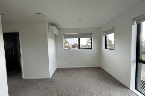 Photo of property in 2d Pinero Place, Bucklands Beach, Auckland, 2014