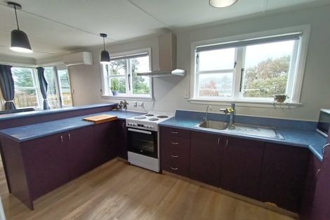 Photo of property in 9 Morere Street, Titahi Bay, Porirua, 5022